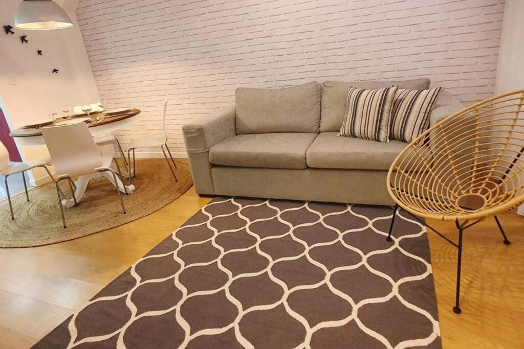 T2p Mimosa House *